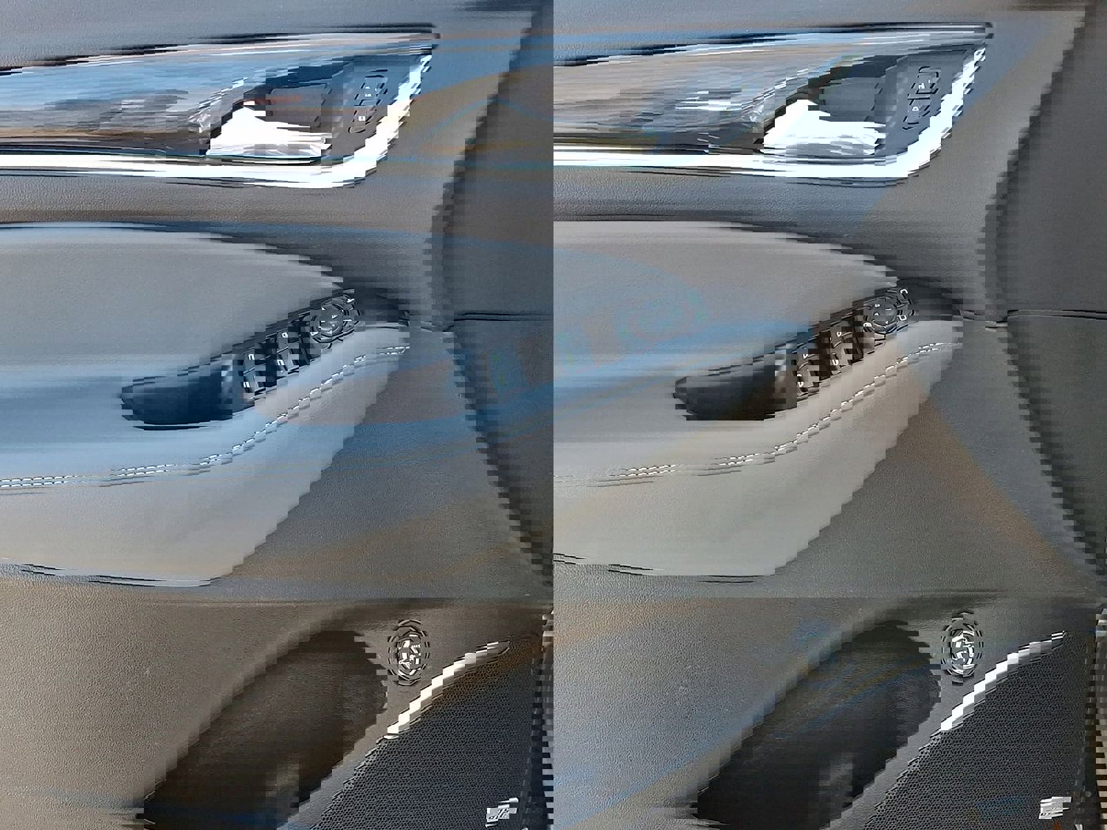 Certified 2023 Buick Enclave Essence w/ Experience Buick Package image 23