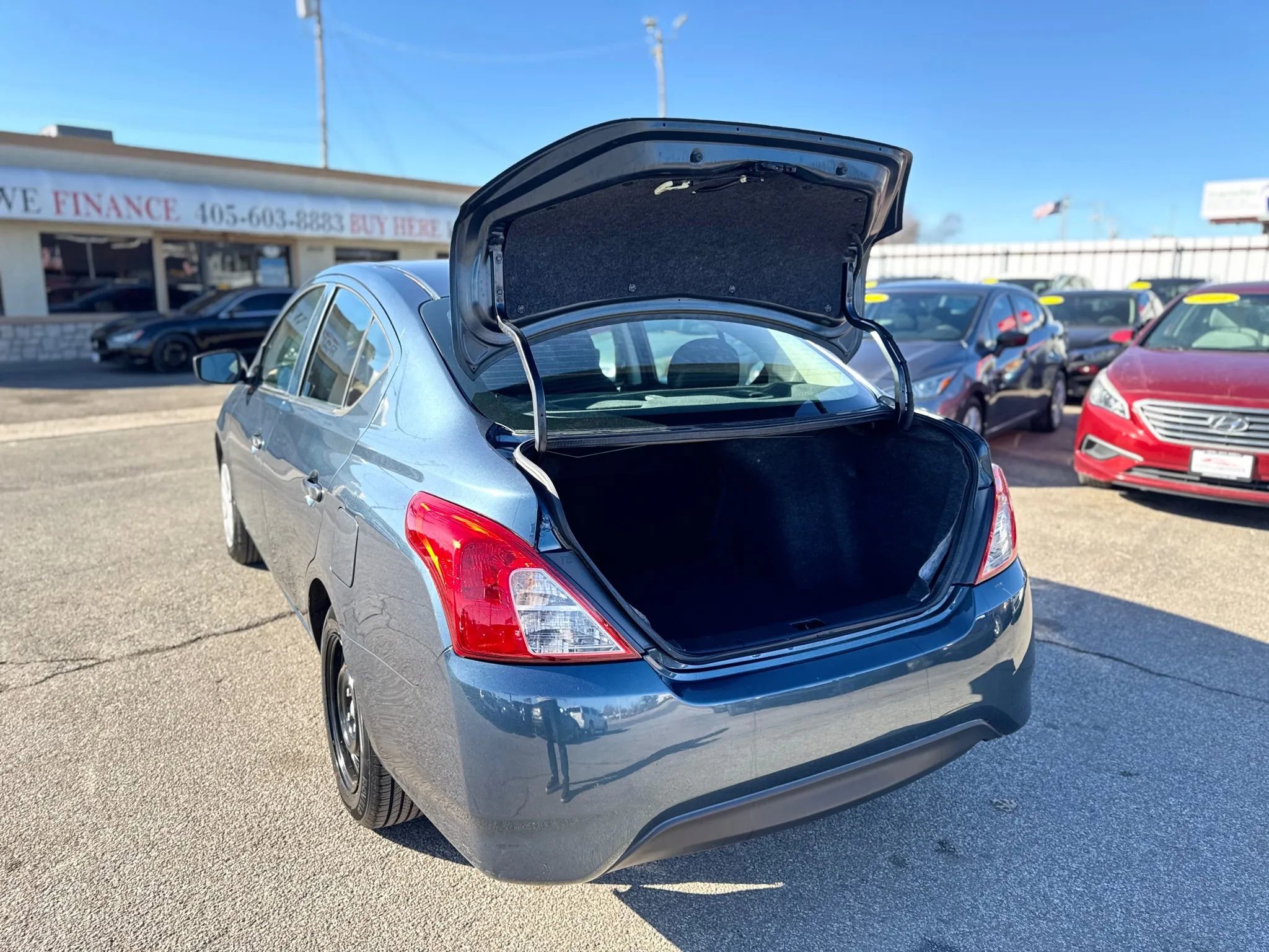 Used 2017 Nissan Versa S Plus image 29