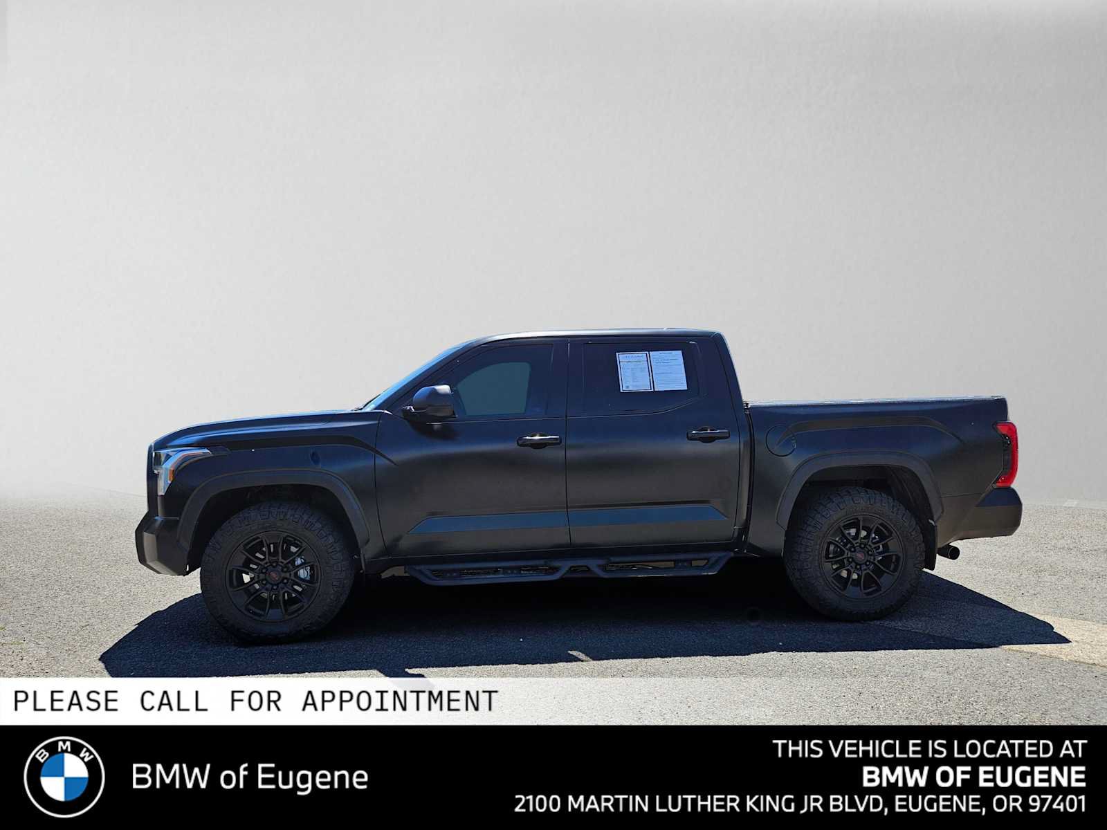 Used 2022 Toyota Tundra SR5 w/ TRD Off-Road Package AWD/4WD image 6