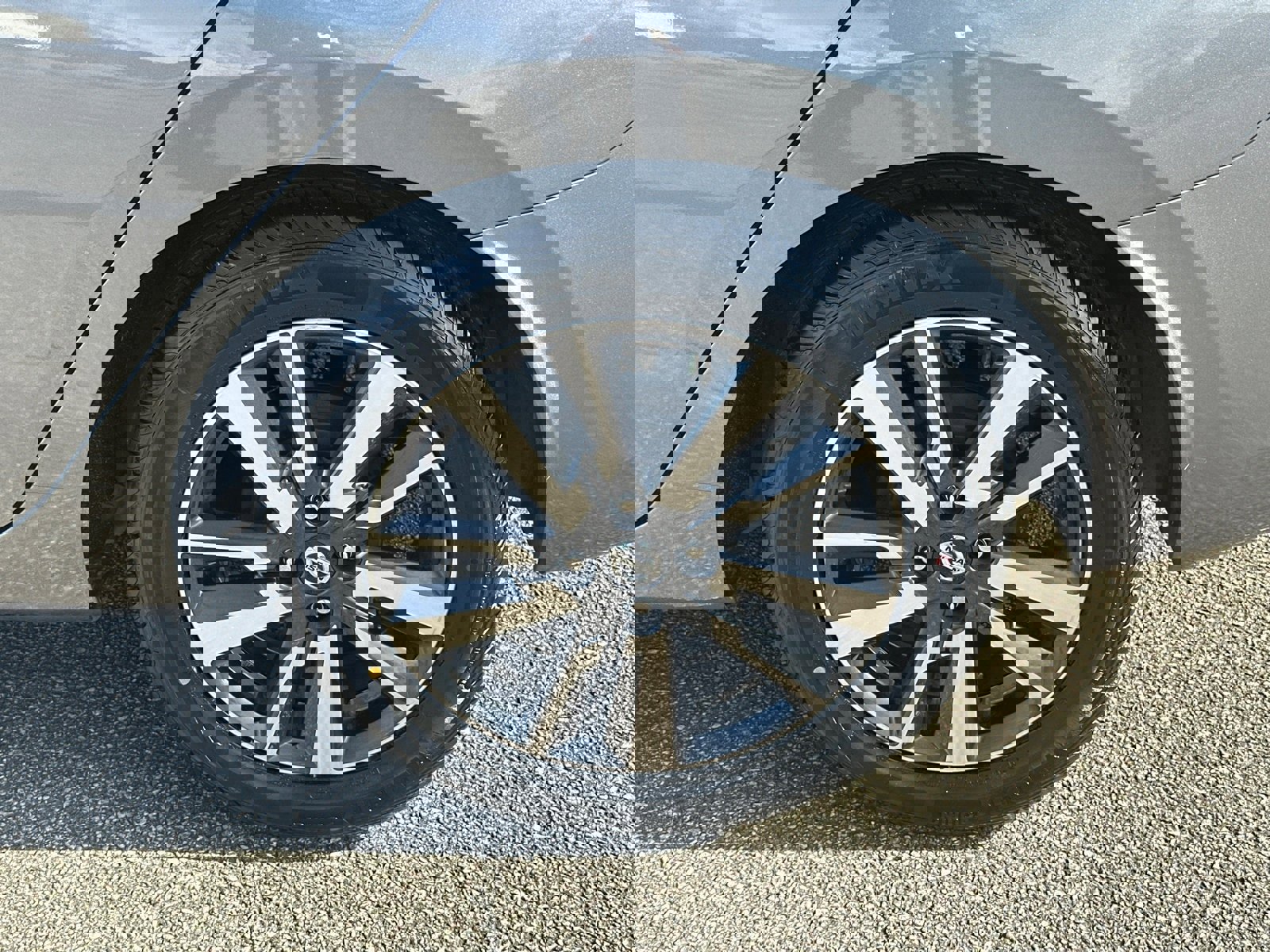 Used 2021 Nissan Versa SV image 18