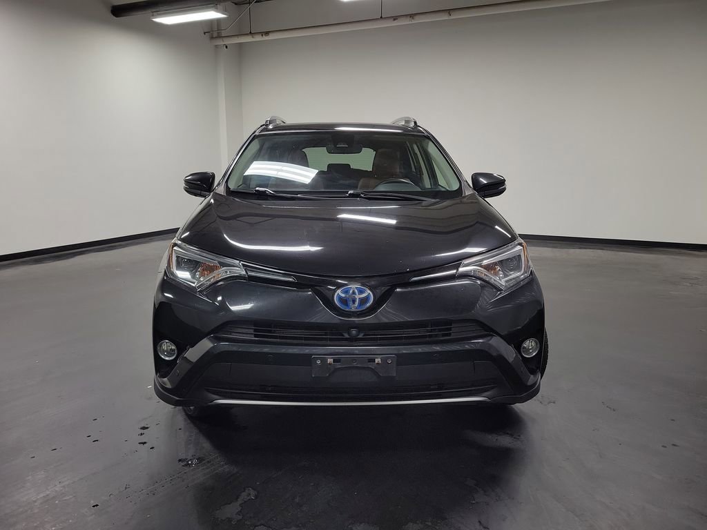 Used 2017 Toyota RAV4 Limited image 2