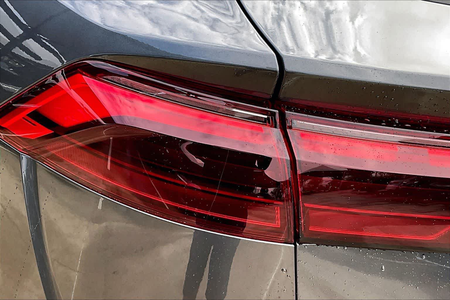New 2026 Audi SQ8 Premium Plus AWD/4WD image 14