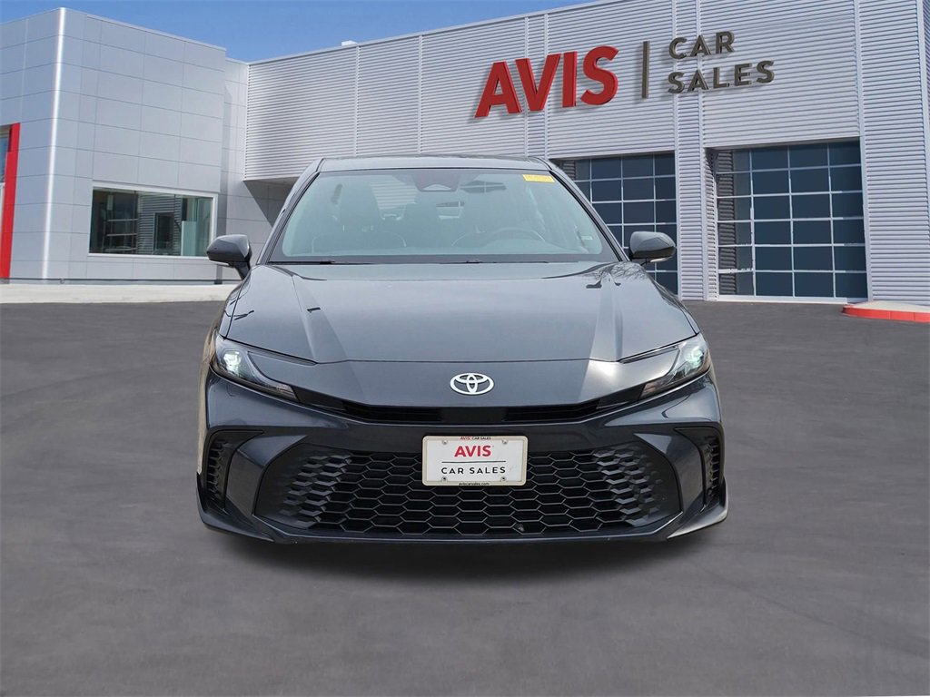 Used 2025 Toyota Camry SE image 10