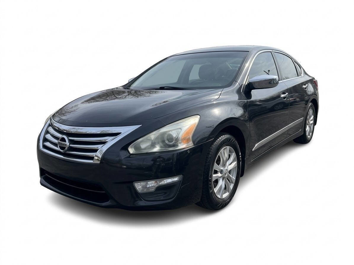 Used 2015 Nissan Altima 2.5 S w/ Sport Value Package image 1