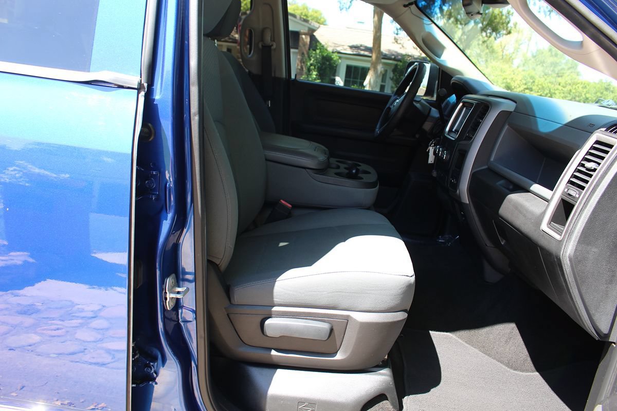 Used 2016 RAM 2500 Tradesman w/ Chrome Appearance Group AWD/4WD image 17