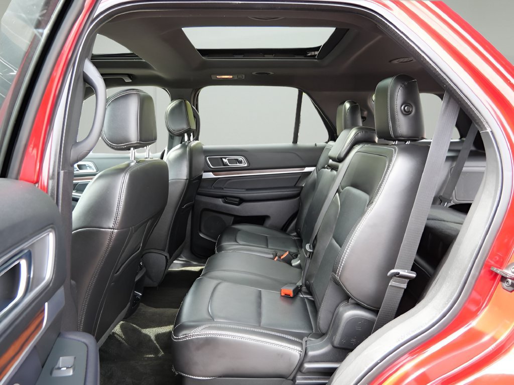Used 2017 Ford Explorer Limited FWD image 11
