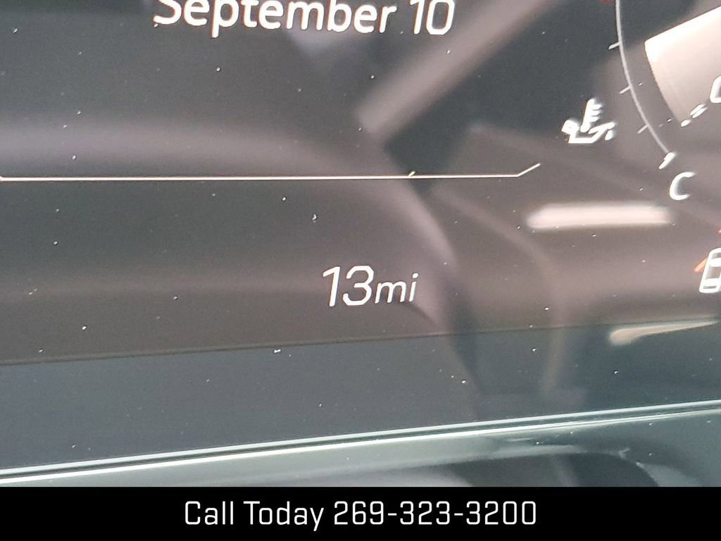 New 2025 GMC Yukon XL Denali w/ Denali Reserve Package image 14