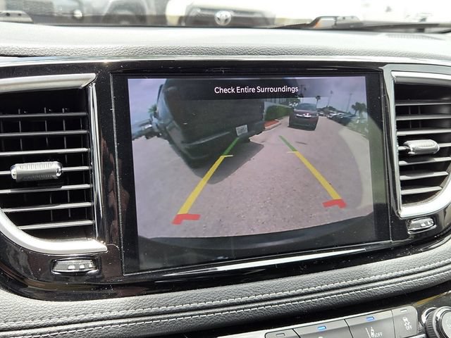 Used 2023 Chrysler Pacifica Limited FWD image 28