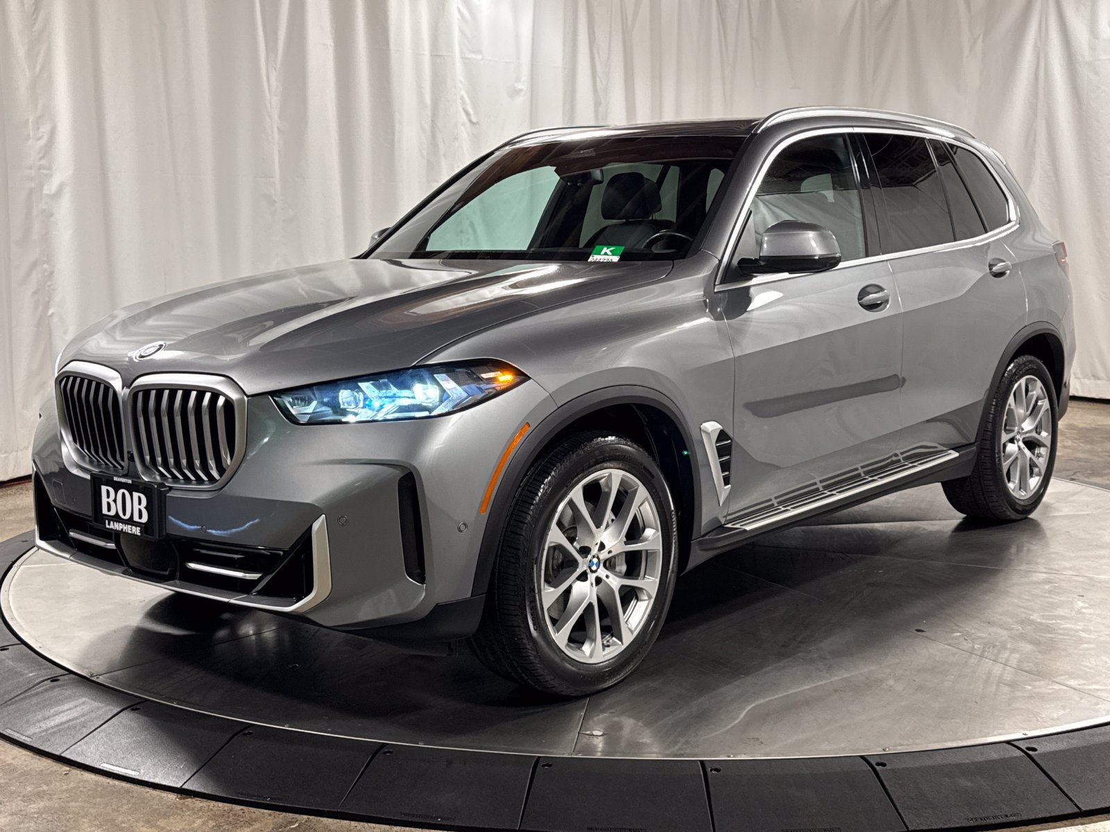 Used 2024 BMW X5 xDrive40i w/ Premium Package AWD/4WD image 1
