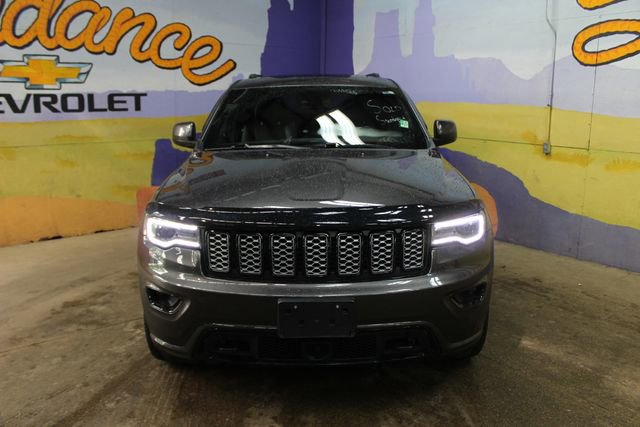 Used 2020 Jeep Grand Cherokee Altitude AWD/4WD image 3