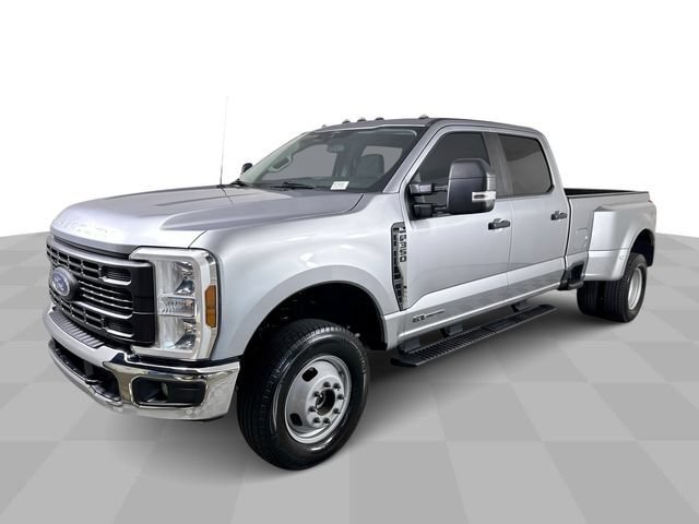 Used 2024 Ford F350 XL AWD/4WD image 4