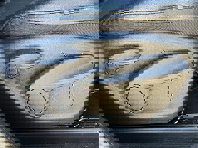 Used 2020 Jeep Cherokee Trailhawk w/ Comfort/Convenience Group image 31