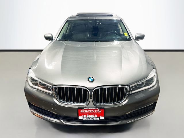 Used 2016 BMW 750i xDrive image 4