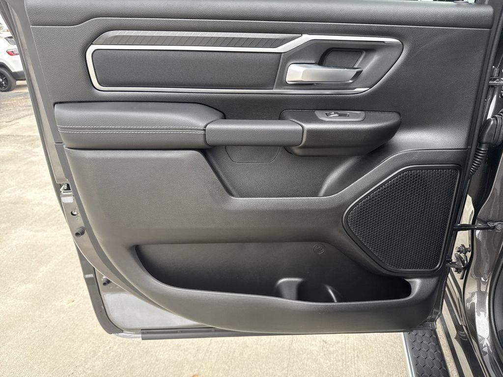 New 2026 RAM 1500 4x4 Crew Cab image 22