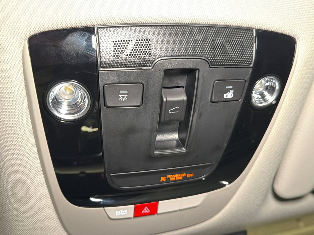 Certified 2025 Kia Sportage SX Prestige AWD/4WD image 38