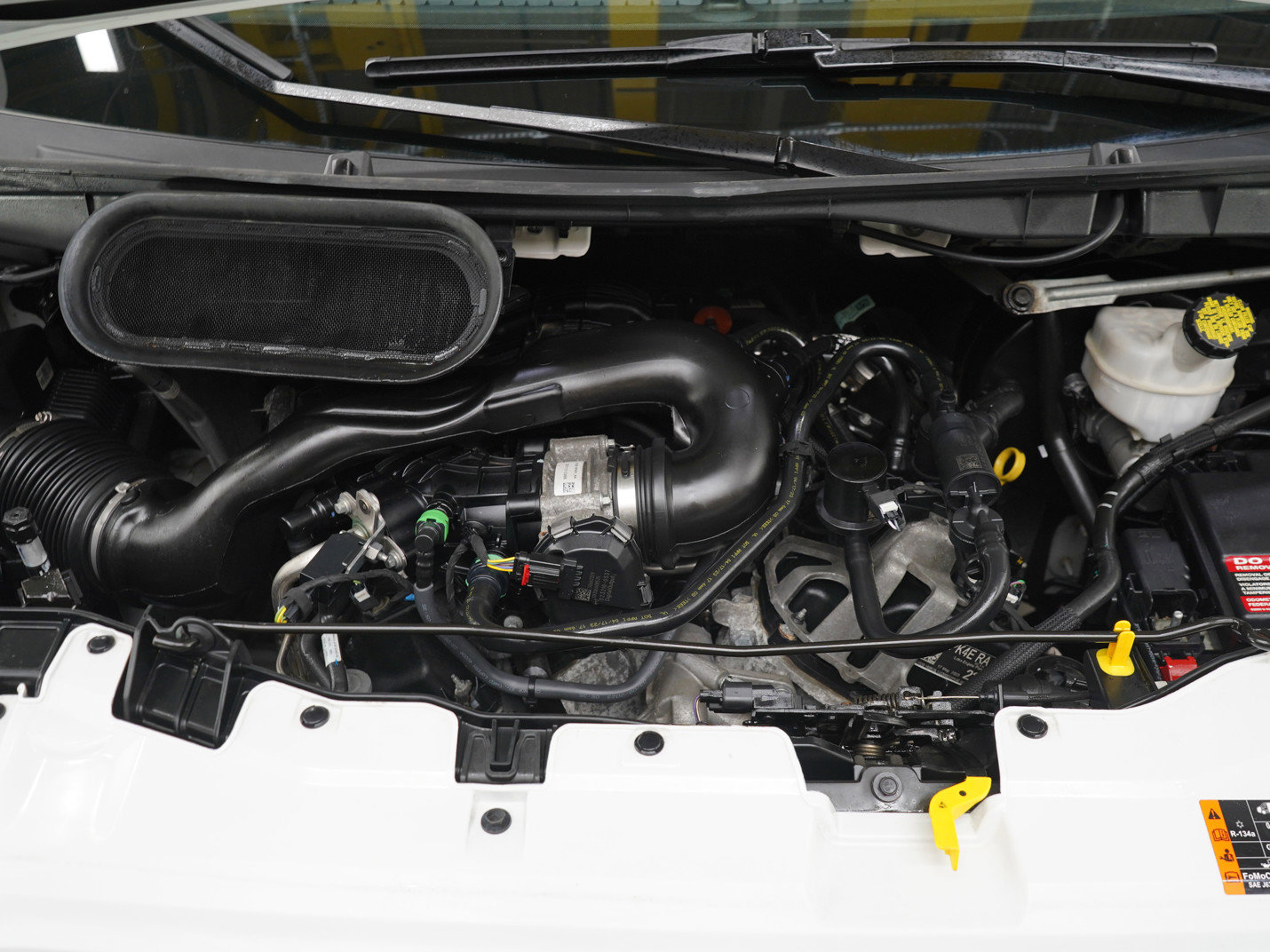 Used 2023 Ford Transit 250 Low Roof AWD w/ Exterior Upgrade Package image 26