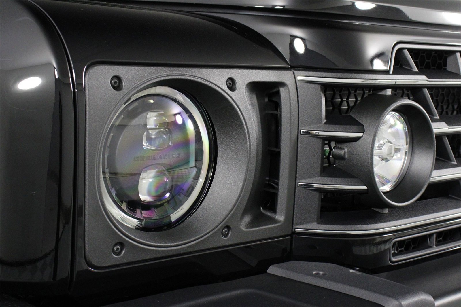 Used 2025 INEOS Grenadier Fieldmaster Edition image 25