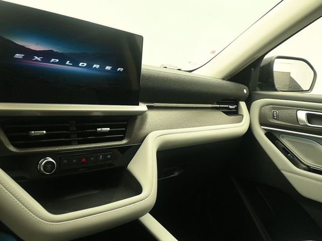 New 2026 Ford Explorer Platinum image 12