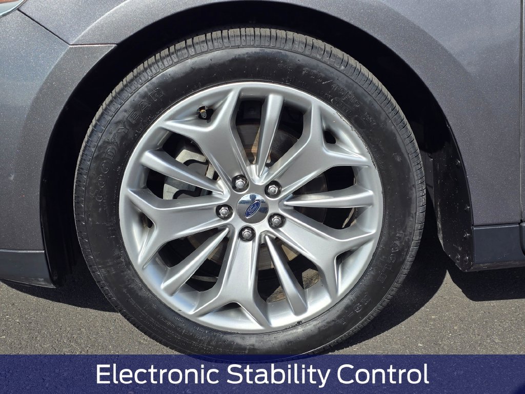 Used 2014 Ford Taurus Limited FWD image 9