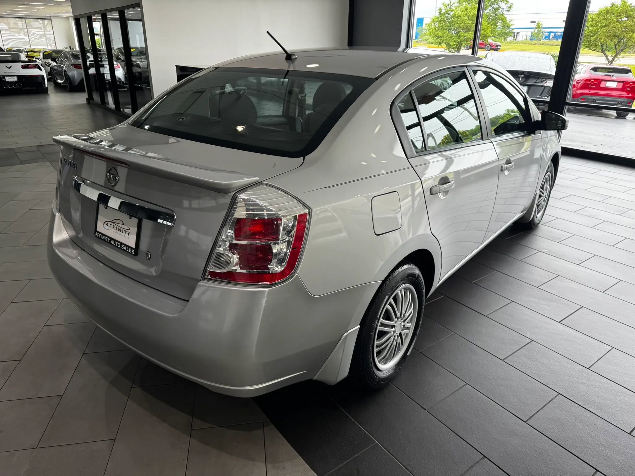 Used 2012 Nissan Sentra 2.0 FWD image 5