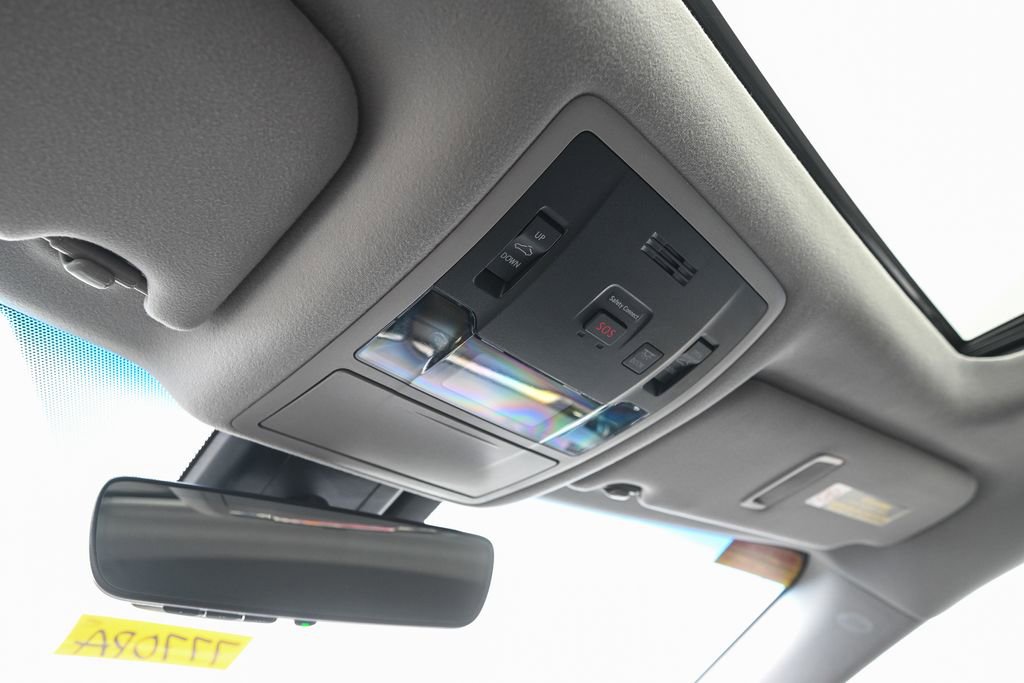 Used 2019 Lexus RX 350 AWD w/ Navigation Package image 40