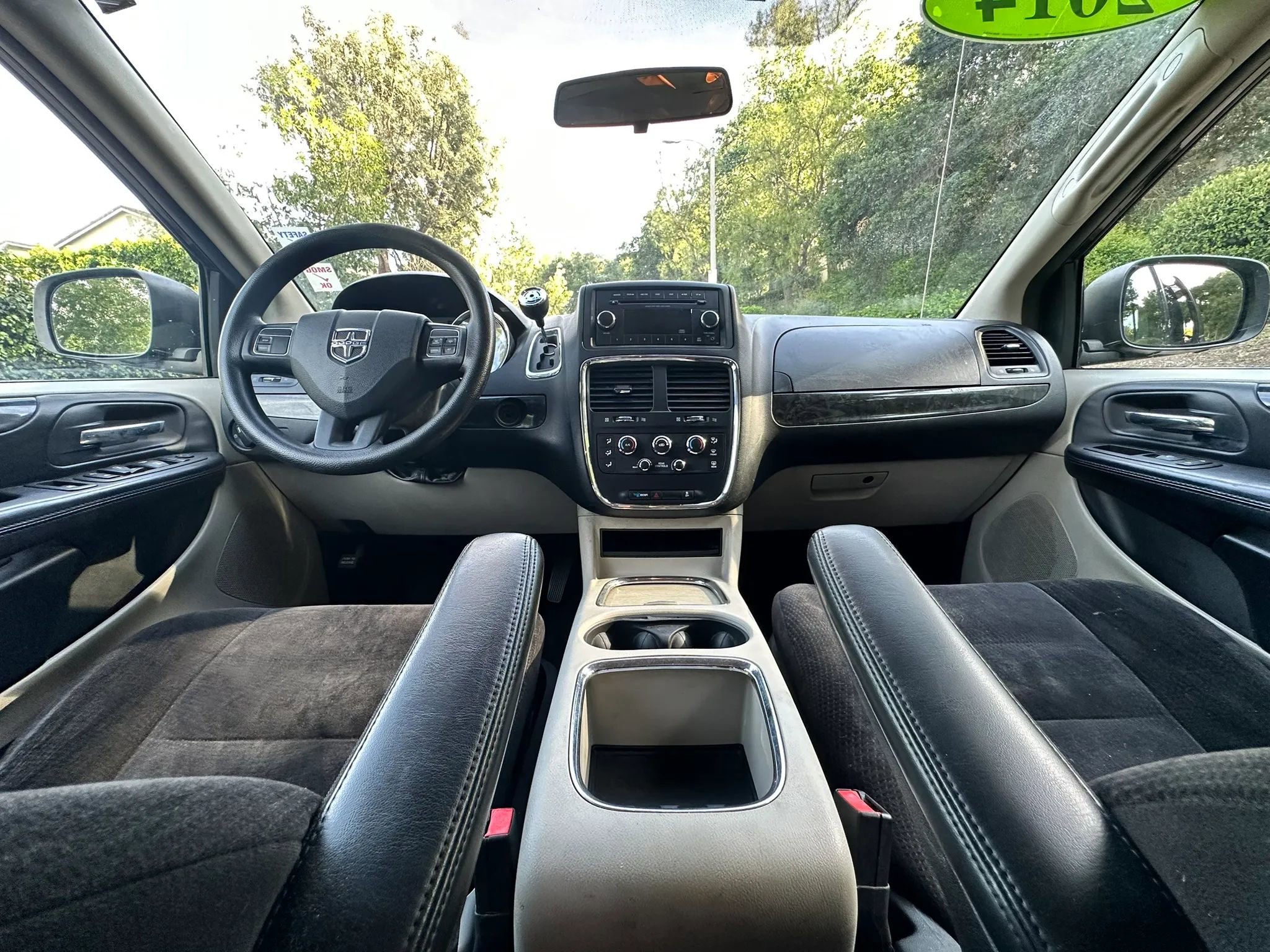 Used 2014 Dodge Grand Caravan SXT image 20