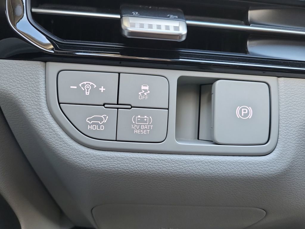 New 2026 Kia Sportage EX image 24