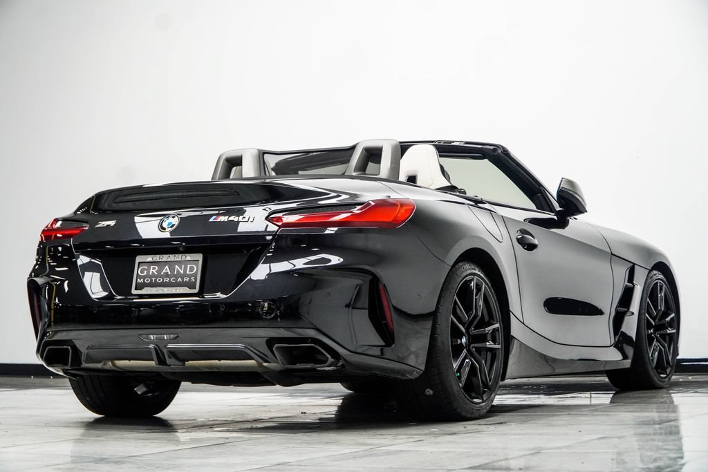 Used 2024 BMW Z4 M40i w/ Premium Package RWD image 18