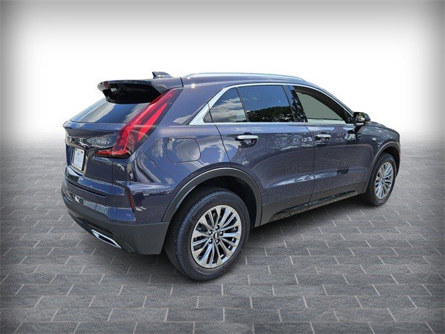 Certified 2025 Cadillac XT4 Premium Luxury image 4