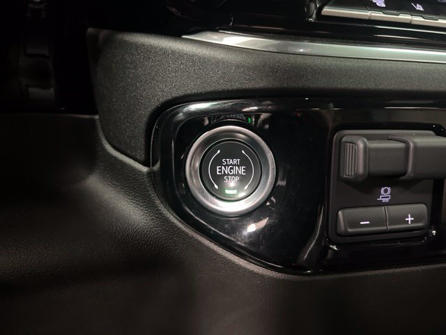 Used 2025 Chevrolet Silverado 3500 High Country w/ High Country Premium Package AWD/4WD image 34