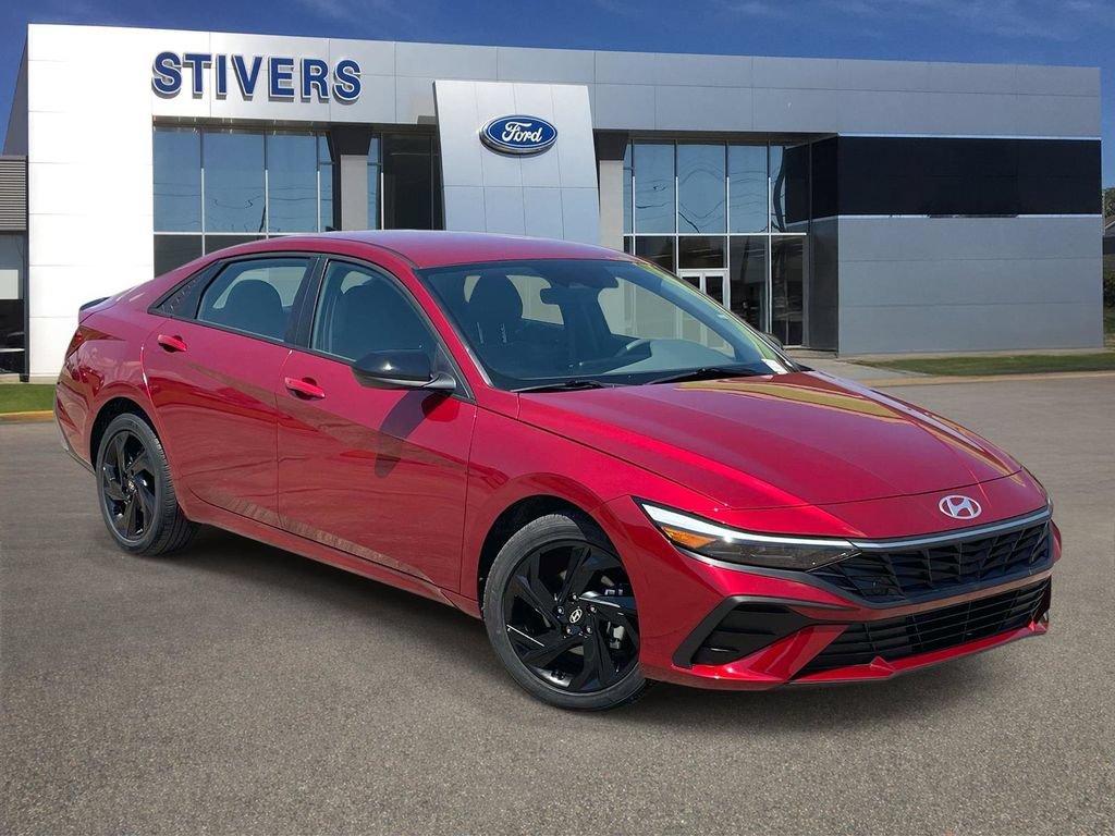 Used 2026 Hyundai Elantra Sport FWD image 1