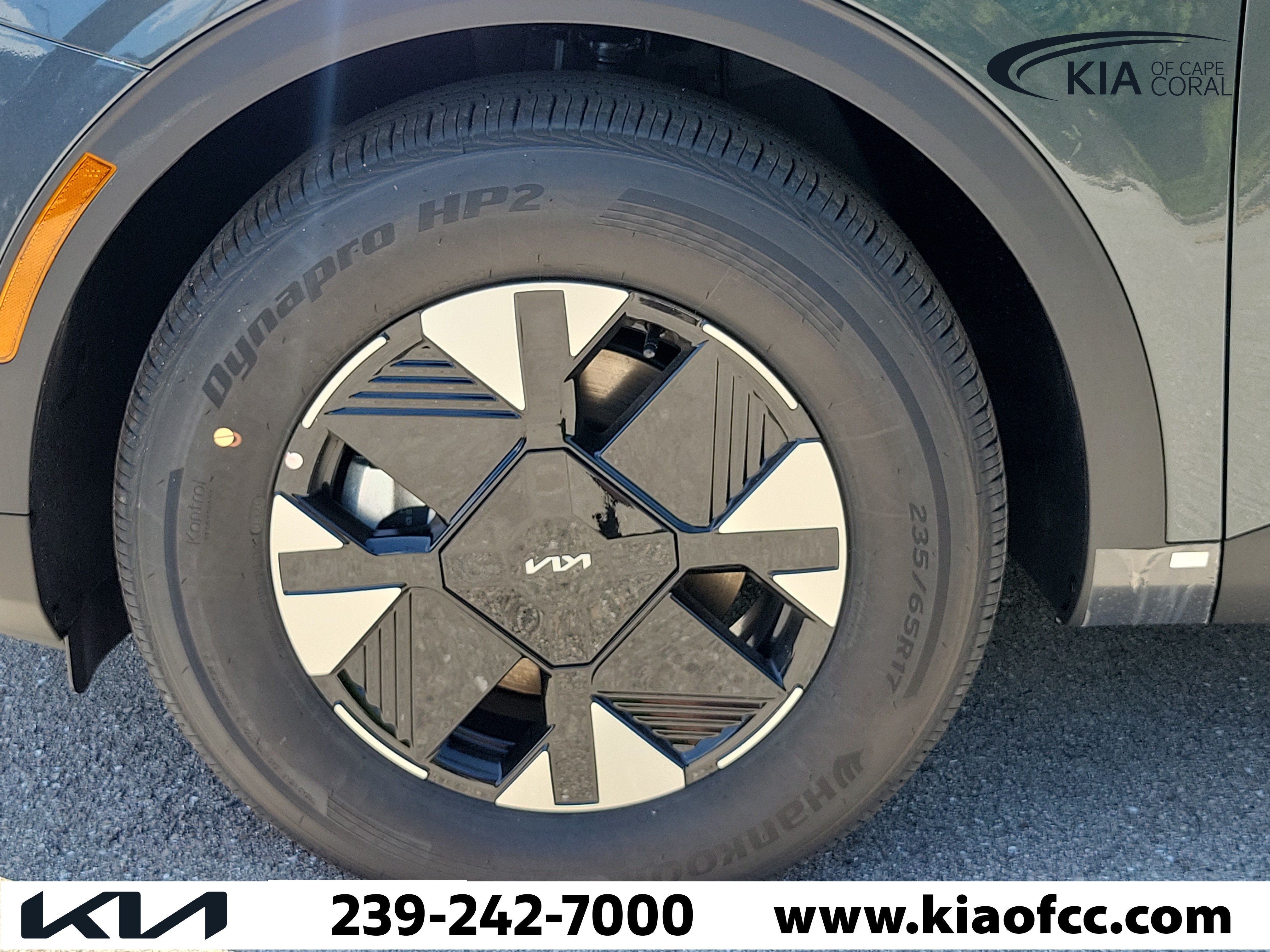 New 2026 Kia Sportage LX FWD image 6