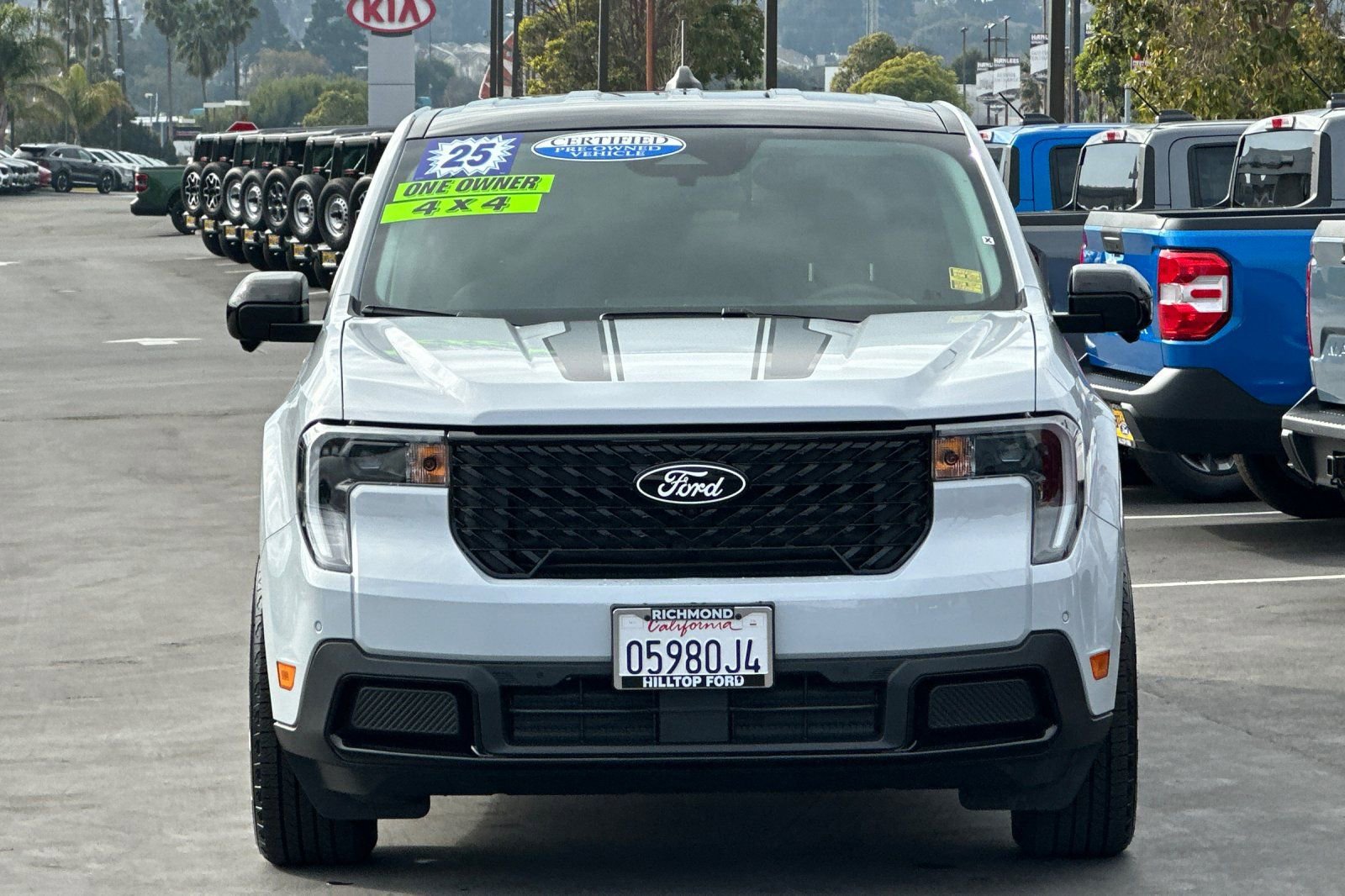 Certified 2025 Ford Maverick Lariat w/ Black Appearance Package image 11