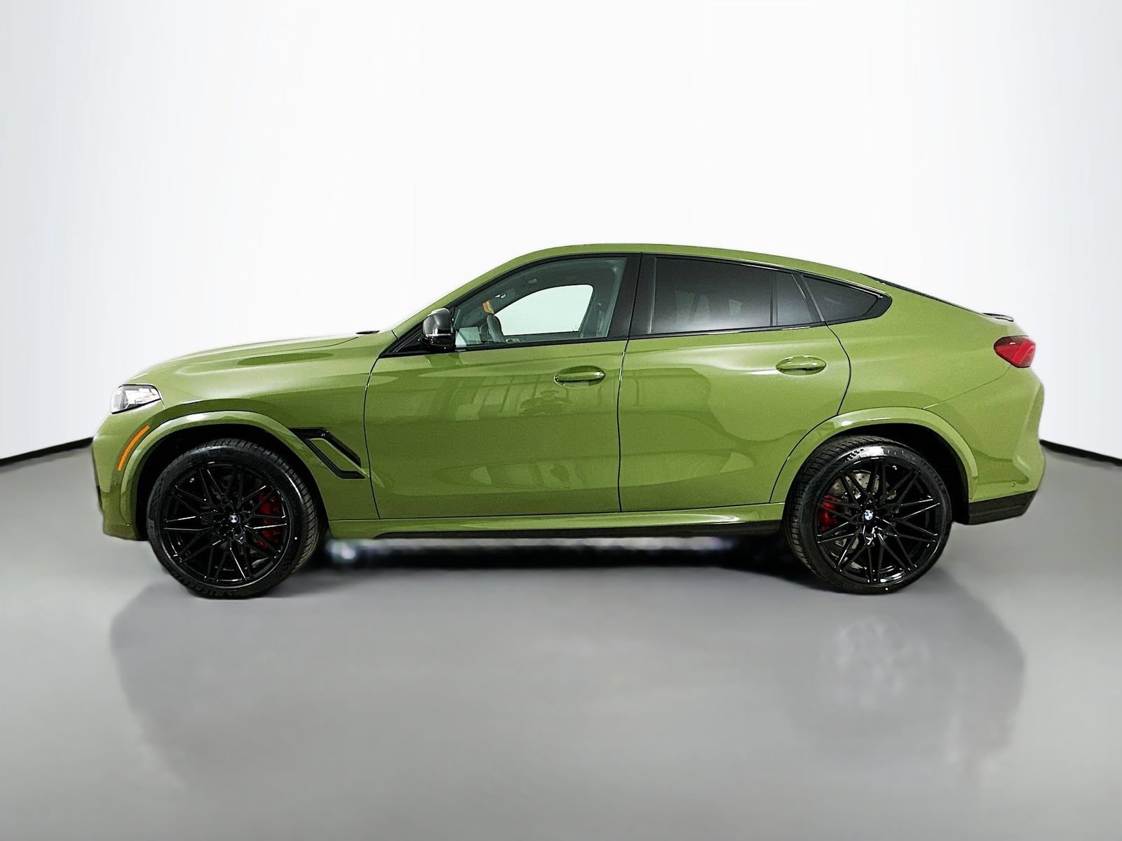 New 2027 BMW X6 M Competition w/ Executive Package AWD/4WD image 8