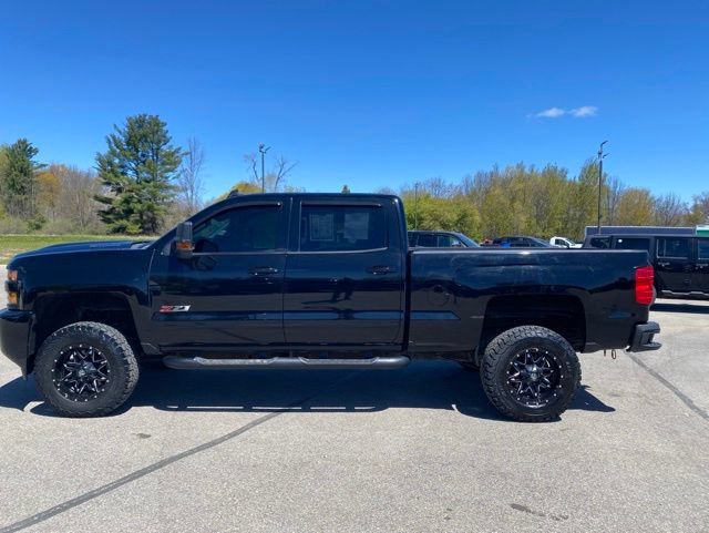 Used 2019 Chevrolet Silverado 2500 LTZ w/ Duramax Plus Package AWD/4WD image 2