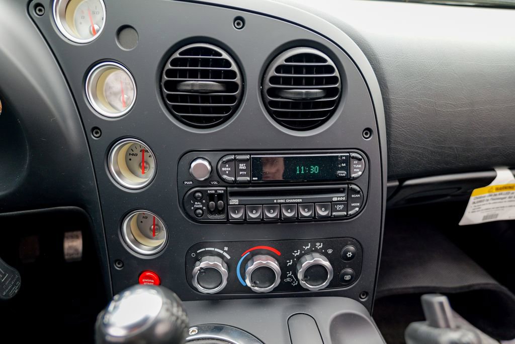 Used 2004 Dodge Viper SRT-10 image 31