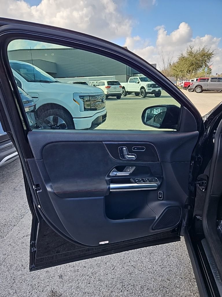 Used 2022 Mercedes-Benz GLA 35 AMG 4MATIC image 10