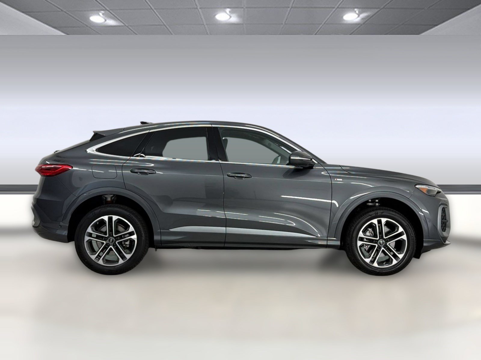 New 2026 Audi Q5 Premium Plus AWD/4WD image 8