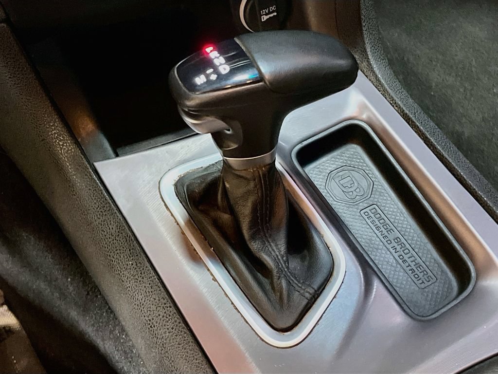 Used 2022 Dodge Charger SXT AWD/4WD image 16