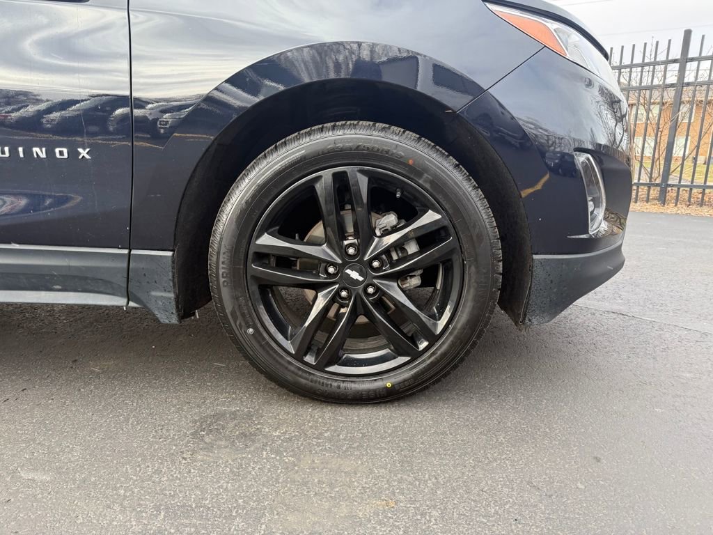 Used 2020 Chevrolet Equinox LT w/ Sport Edition image 9