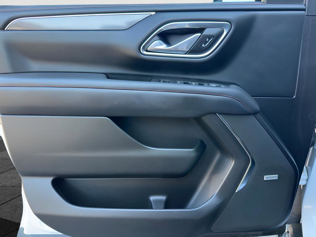 Used 2023 Chevrolet Suburban RST image 25