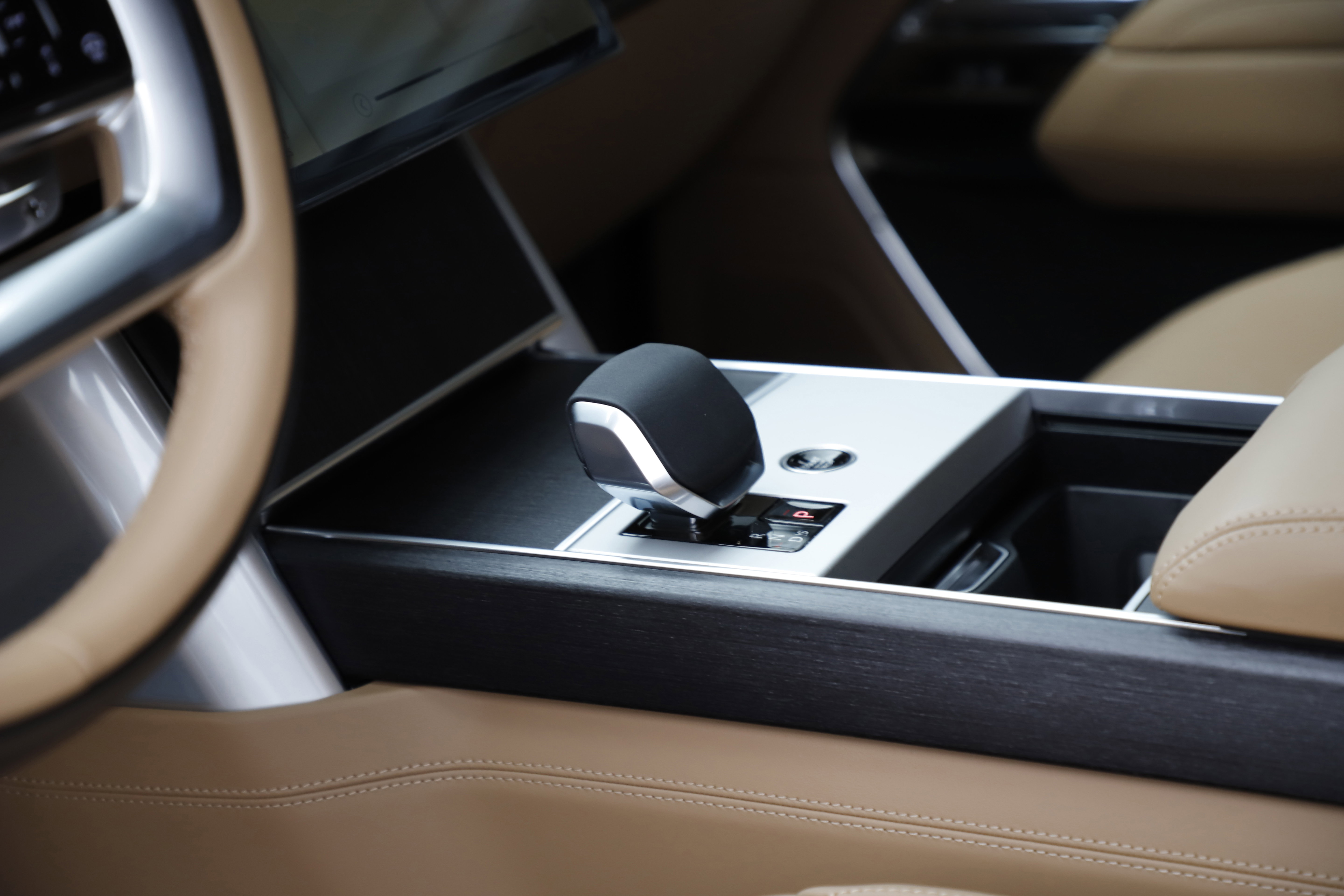 New 2026 Land Rover Range Rover SE image 20