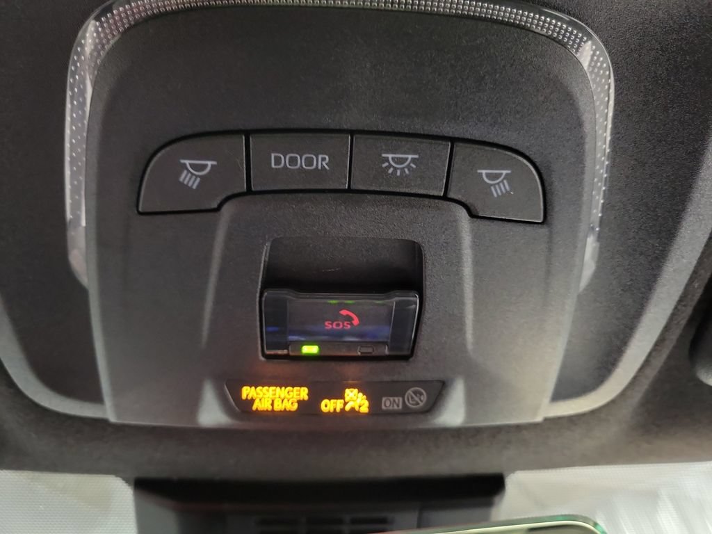 Used 2025 Toyota Corolla SE FWD image 20