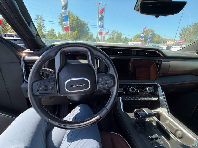 Used 2024 GMC Sierra 1500 Denali Ultimate AWD/4WD image 18