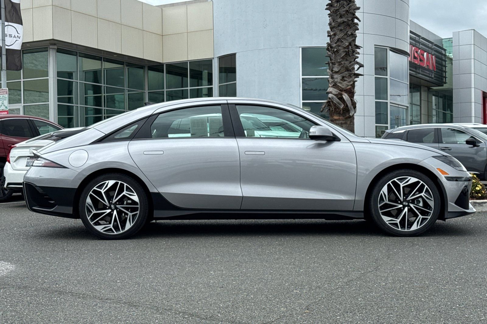 Used 2024 Hyundai Ioniq 6 SEL RWD image 3