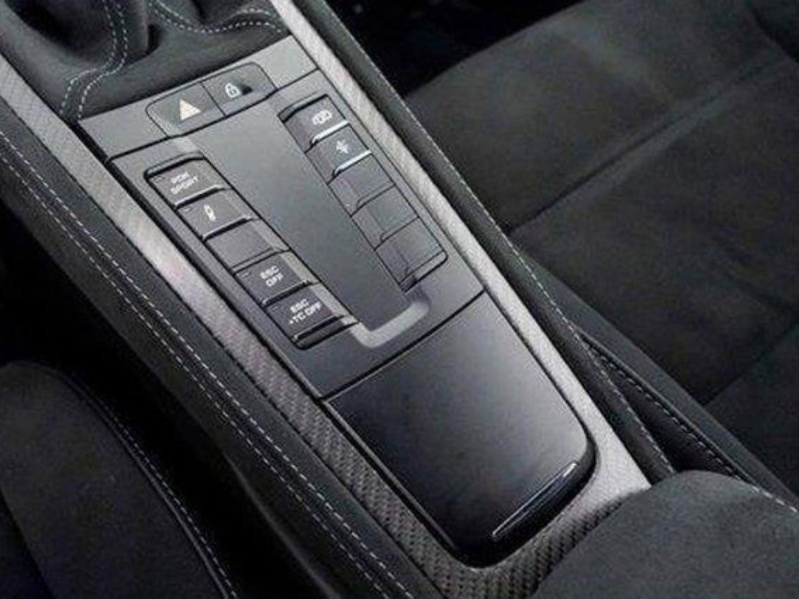 Used 2024 Porsche 718 Cayman GT4 RS RWD image 51