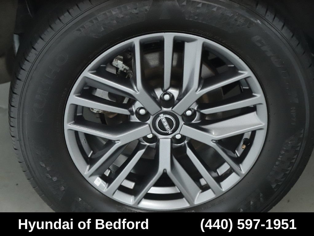 Used 2024 Nissan Rogue S AWD/4WD image 13