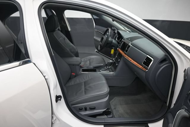 Used 2010 Lincoln MKZ FWD image 31