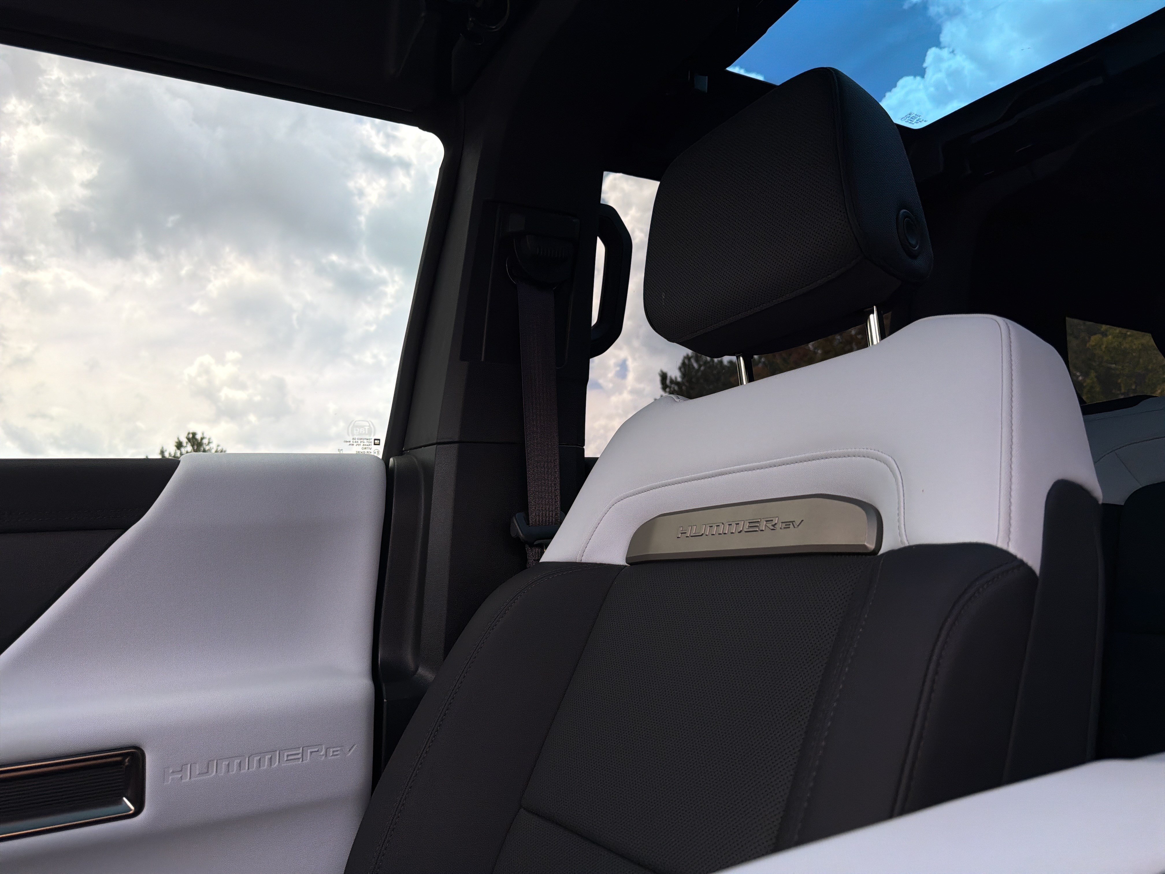Used 2024 GMC Hummer EV 3X w/ LPO, Illumination Package AWD/4WD image 51