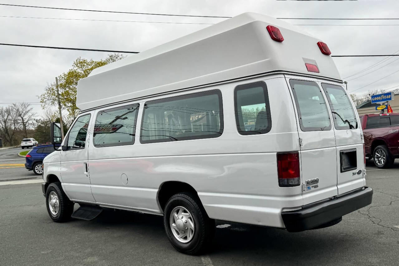 Used 2011 Ford E-350 and Econoline 350 Extended Super Duty w/ PWR Group RWD image 10